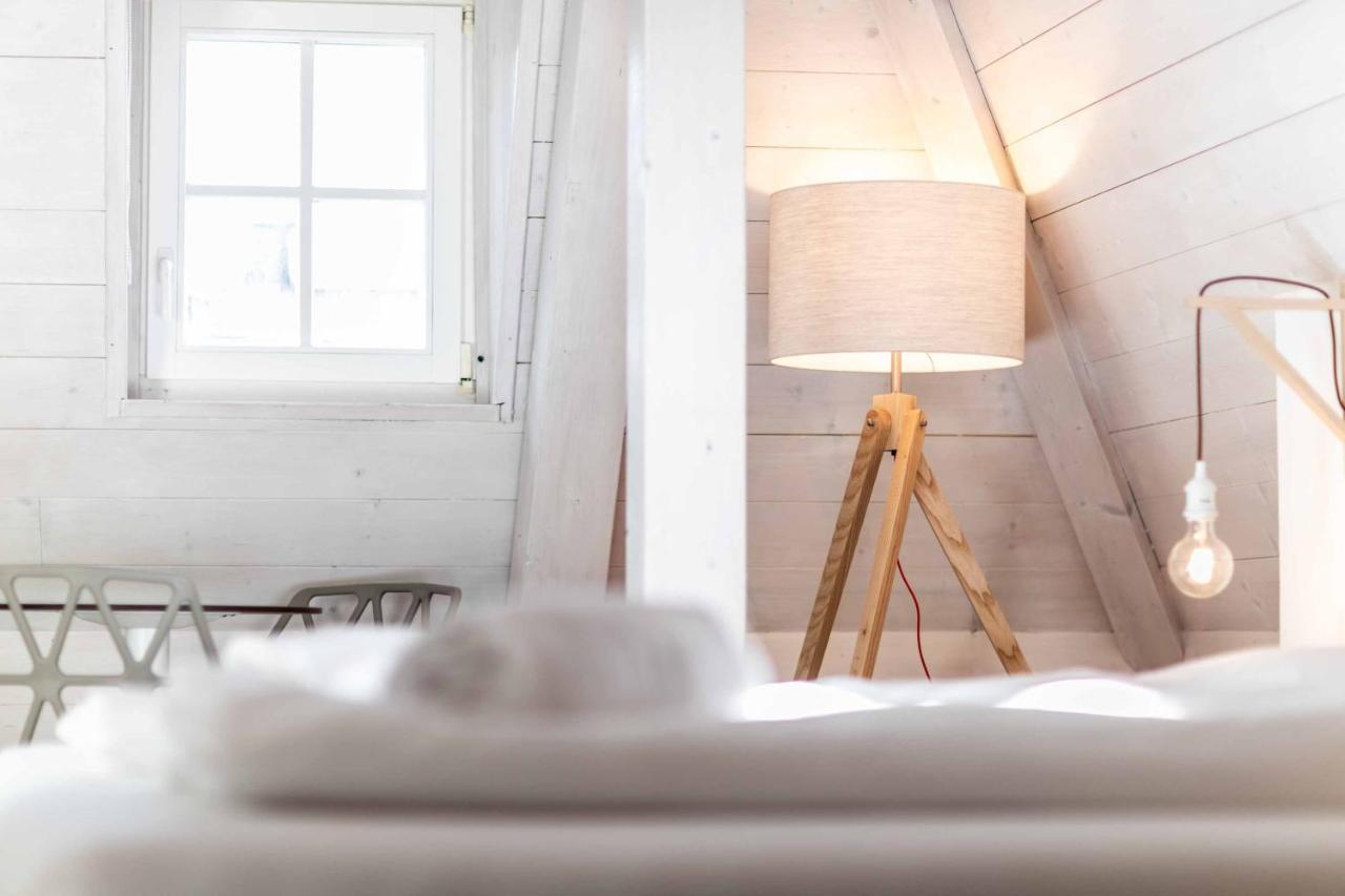 Stay Cooper L Guesthouse Zum Loewen เมราโน ภายนอก รูปภาพ