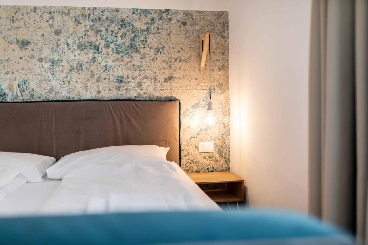 Stay Cooper L Guesthouse Zum Loewen เมราโน ภายนอก รูปภาพ