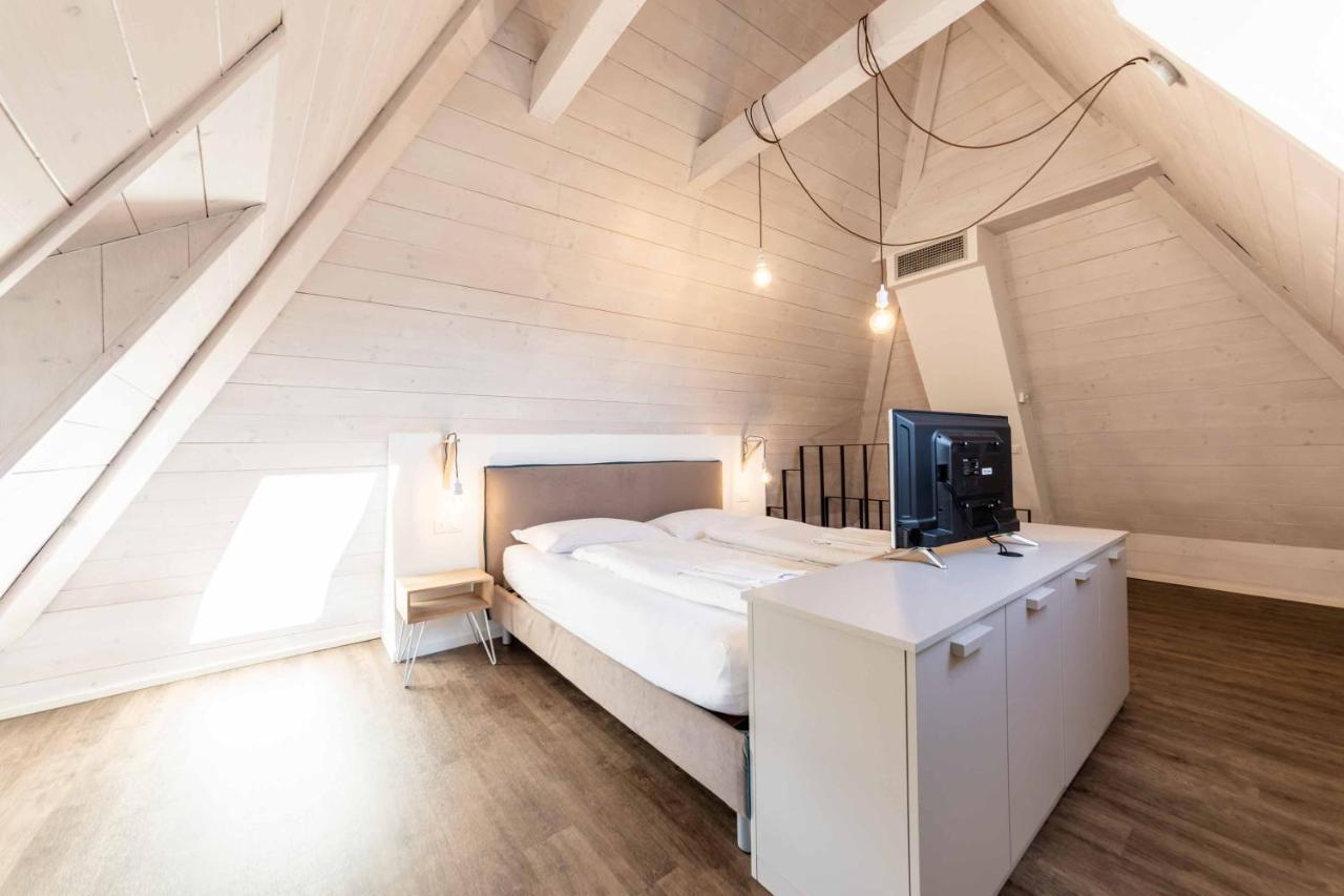 Stay Cooper L Guesthouse Zum Loewen เมราโน ภายนอก รูปภาพ