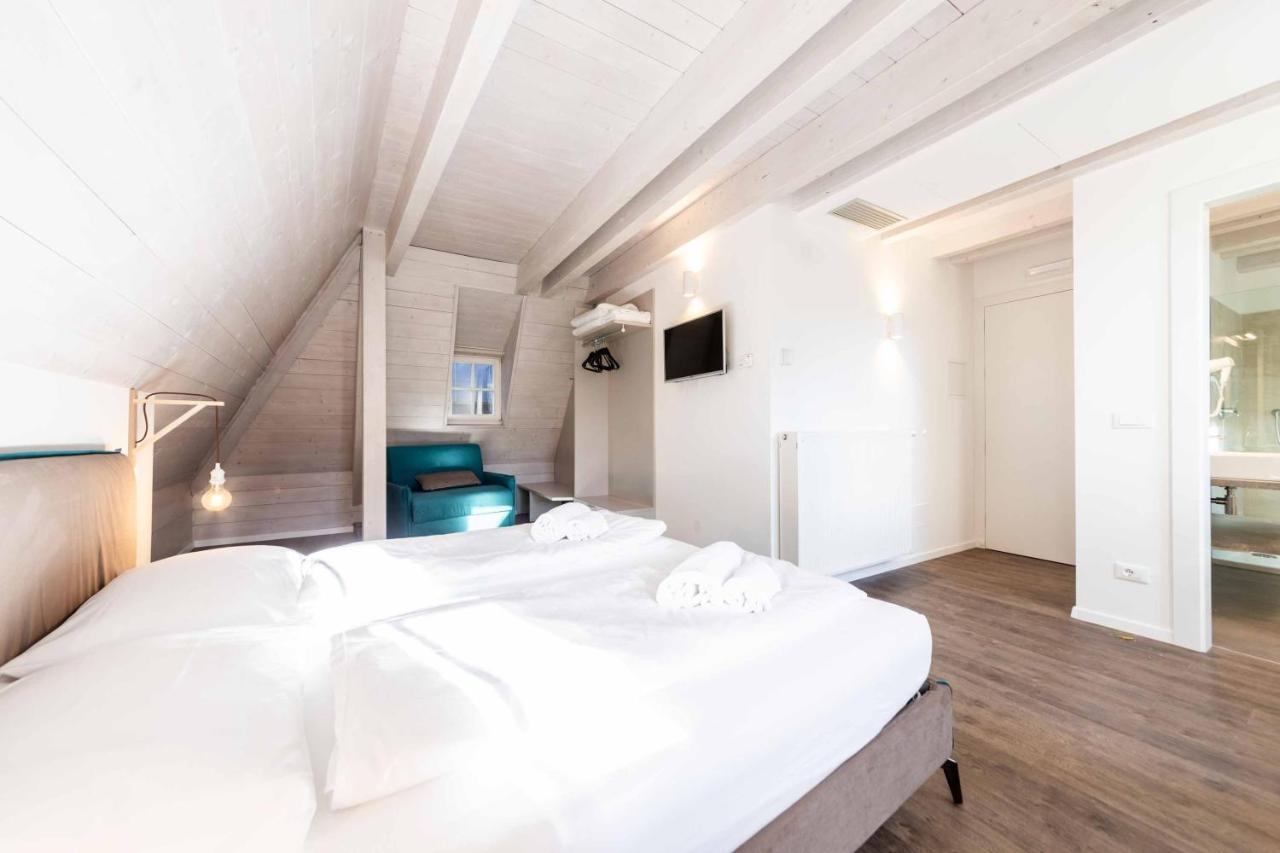 Stay Cooper L Guesthouse Zum Loewen เมราโน ภายนอก รูปภาพ