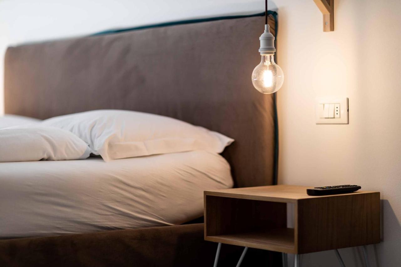 Stay Cooper L Guesthouse Zum Loewen เมราโน ภายนอก รูปภาพ