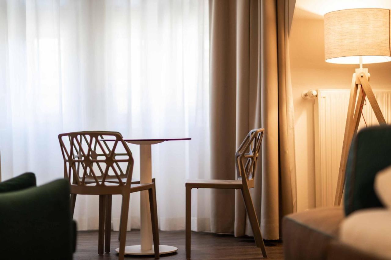 Stay Cooper L Guesthouse Zum Loewen เมราโน ภายนอก รูปภาพ