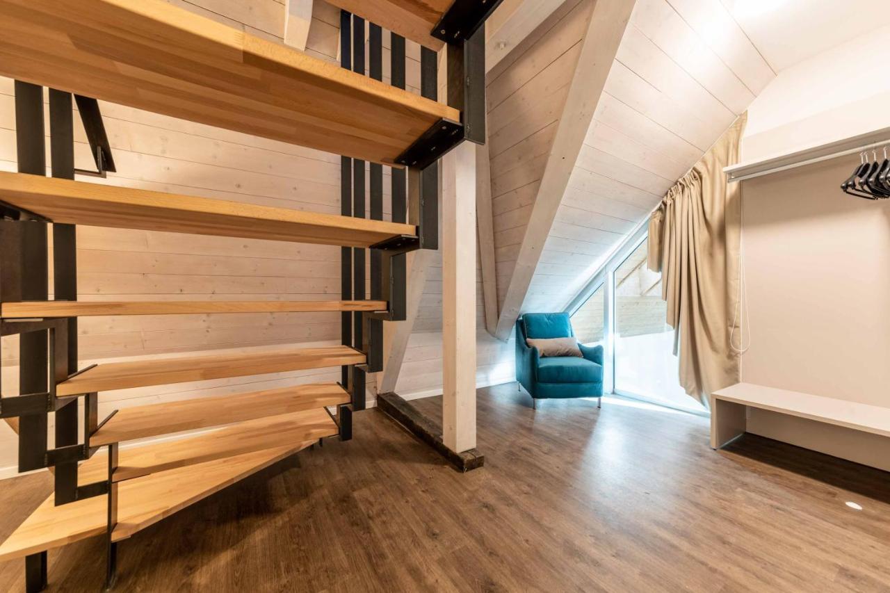 Stay Cooper L Guesthouse Zum Loewen เมราโน ภายนอก รูปภาพ
